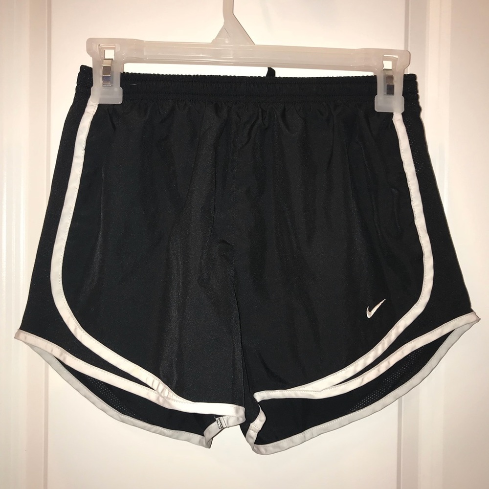 Black nike shorts